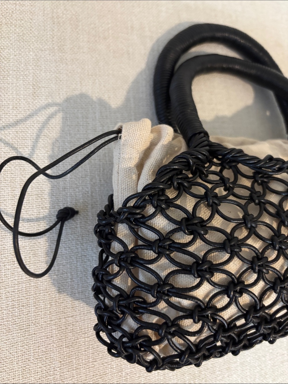 Arket Black Leather Woven Net Tote with Cream Pouch - Picture 3 of 10